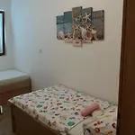 Nal Biskup Apartment Putnikovic