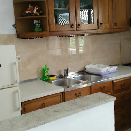 Nal Biskup Апартаменты Putnikovic